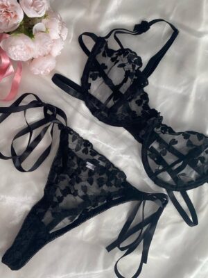 Set corazoncitos negro