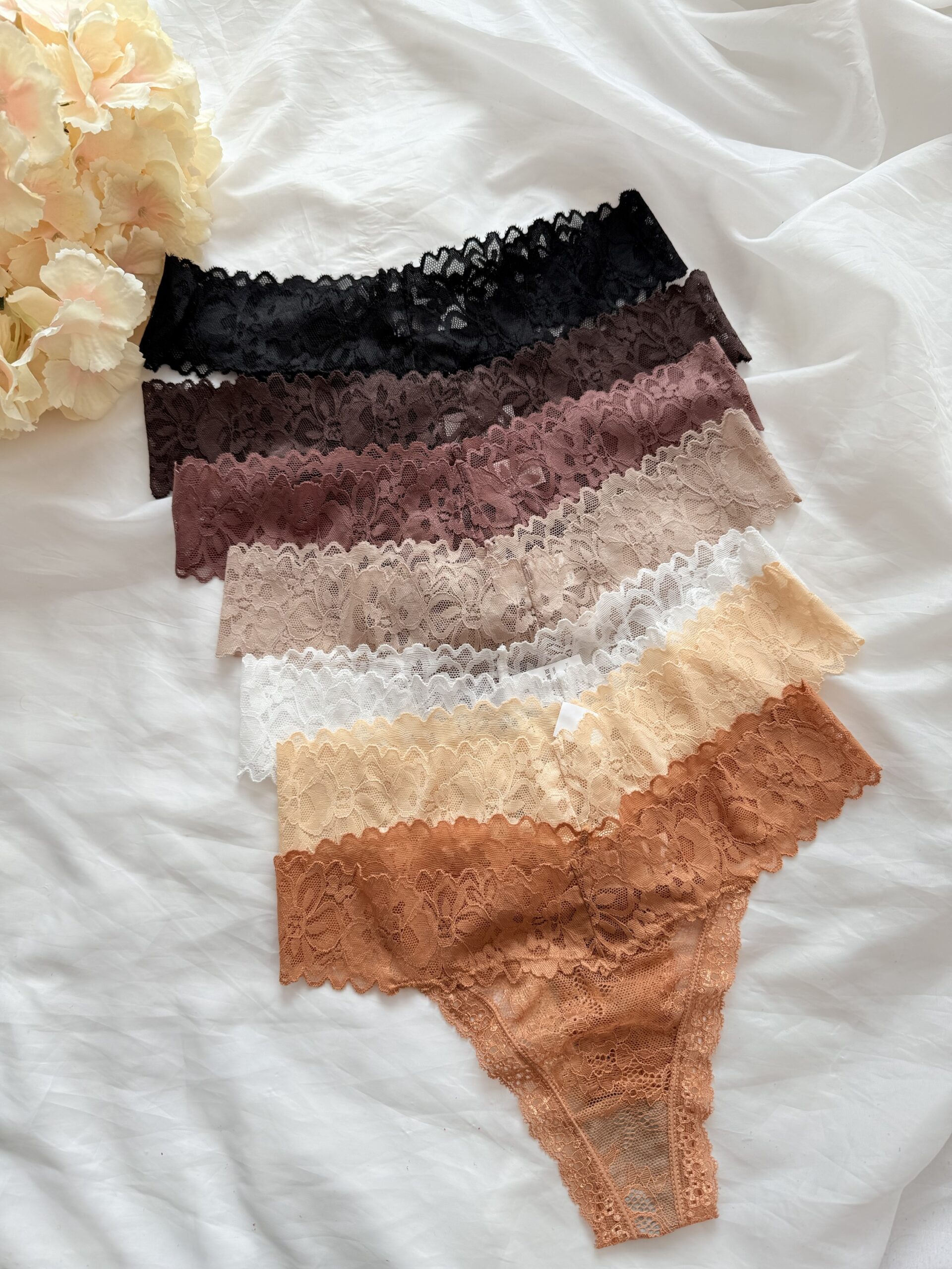 Paquete 7 tangas Lirio Lencería, Ropa