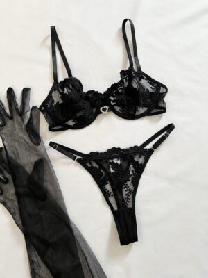 Set Anastasia 🖤 puede traer corazón o no